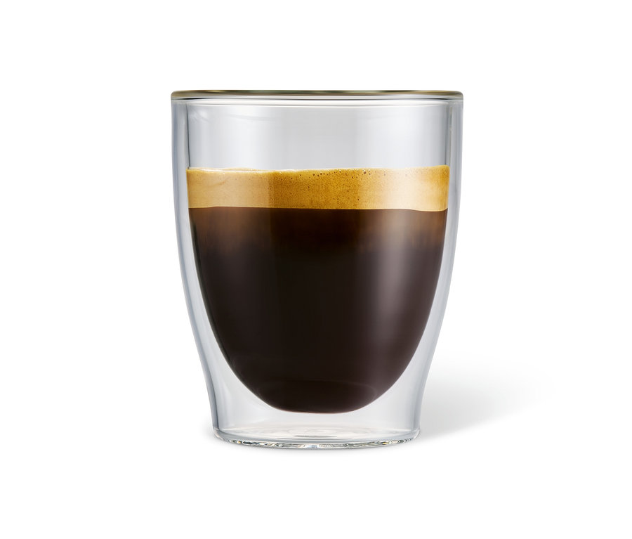 Káva caffè crema ve sklenici na caffè crema.