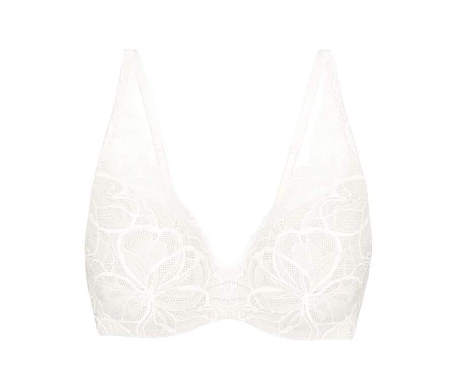 Bílá podprsenka Triumph Body Makeup Illusion Lace WP s květinovým krajkovým vzorem a tenkými ramínky.
