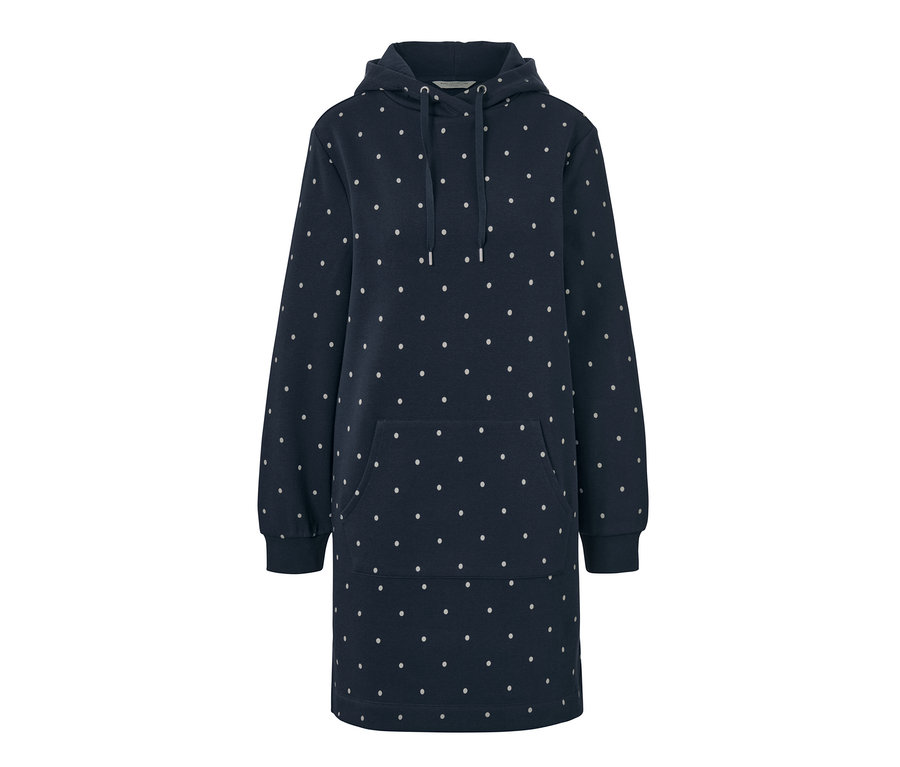 Tmavě modré šaty s kapucí a bílými puntíky.