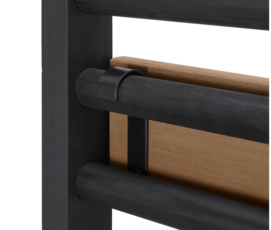 Detail stěny na živé rostliny »Elin« s flexibilně zavěsitelnými policemi.