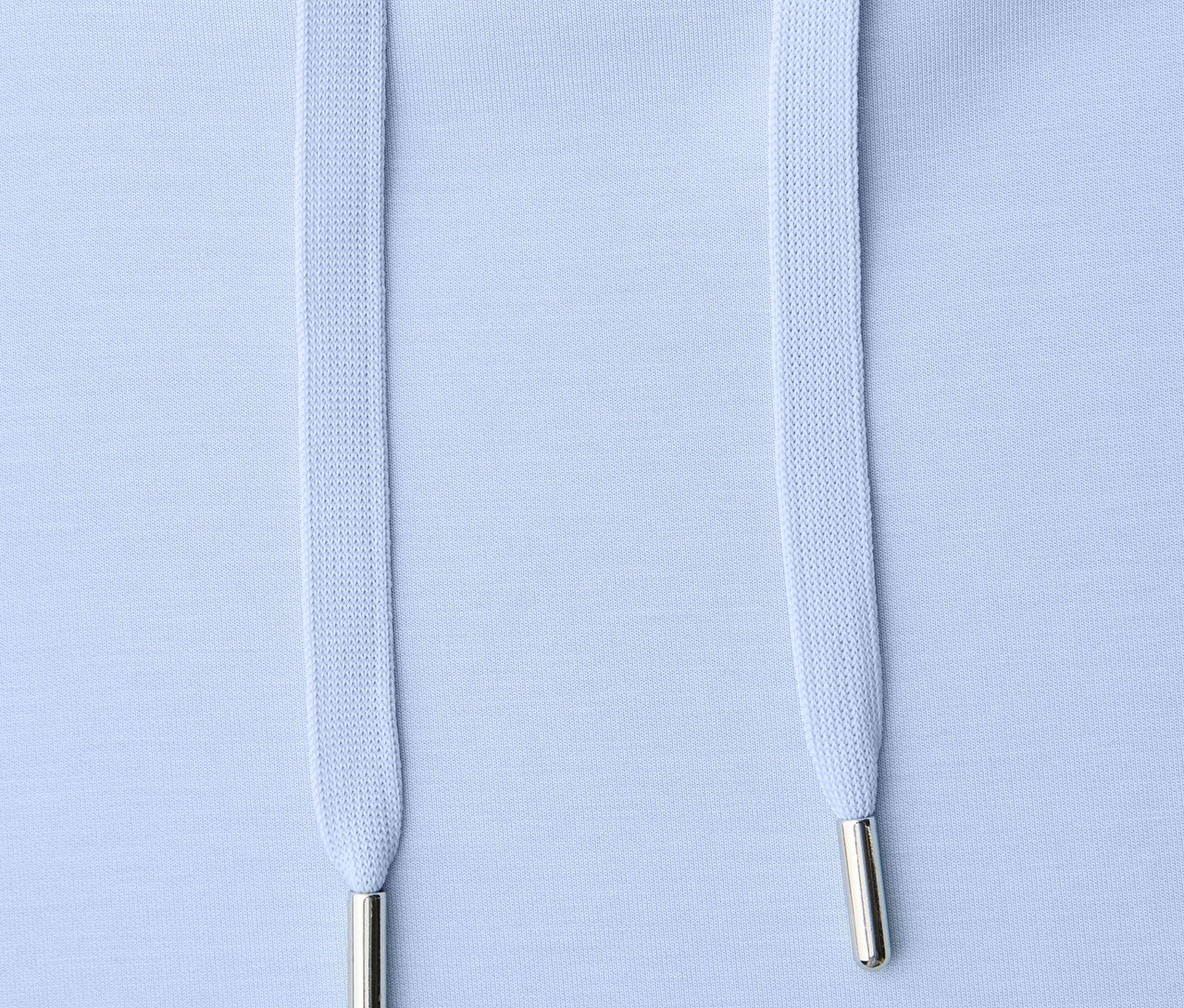 Detail světle modrého trika Street One se stahovací šňůrkou.