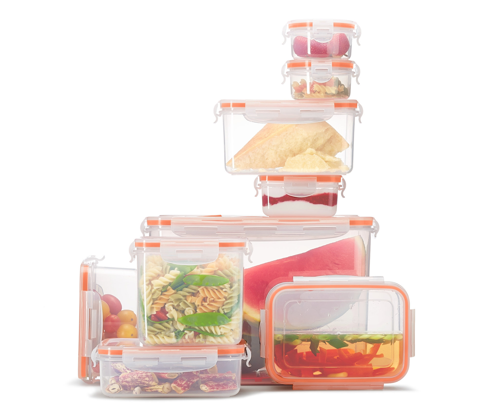Sada průhledných dóz na potraviny s oranžovým okrajem, naskládané na sobě a naplněné různými potravinami.