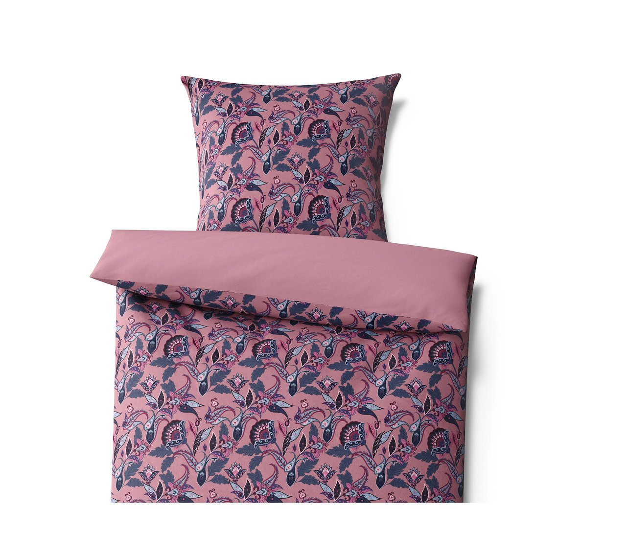 Růžové povlečení ze zimního žerzeje se vzorem květin a listů.
