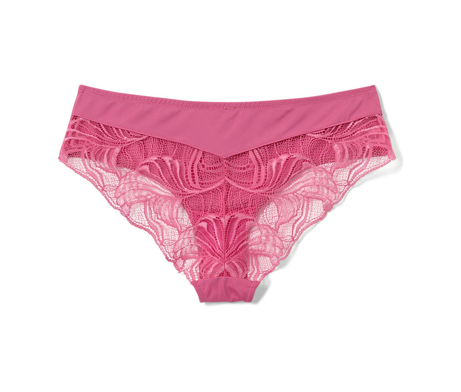 Světle růžové brazilské kalhotky, 4 ks, s krajkou.