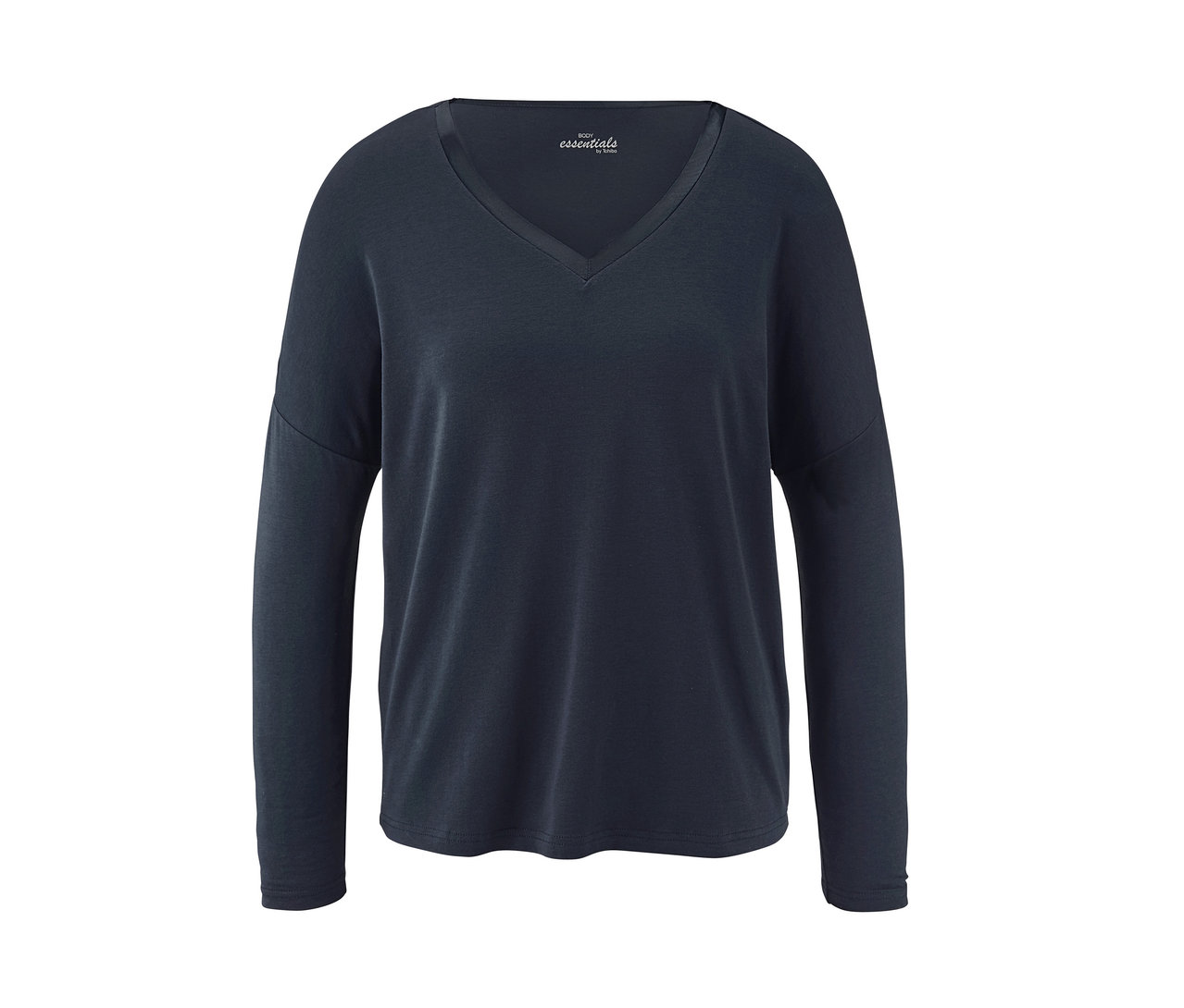 Tmavě modré pyžamo s dlouhými rukávy.