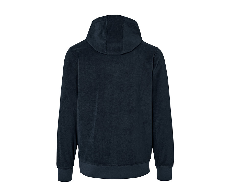 Zadní pohled na froté mikinu s kapucí.