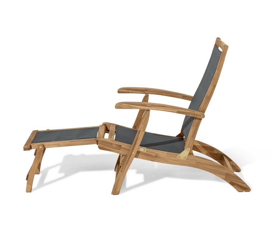 Lehátko »Lenja« s výsuvnou podnožkou na bílém pozadí.