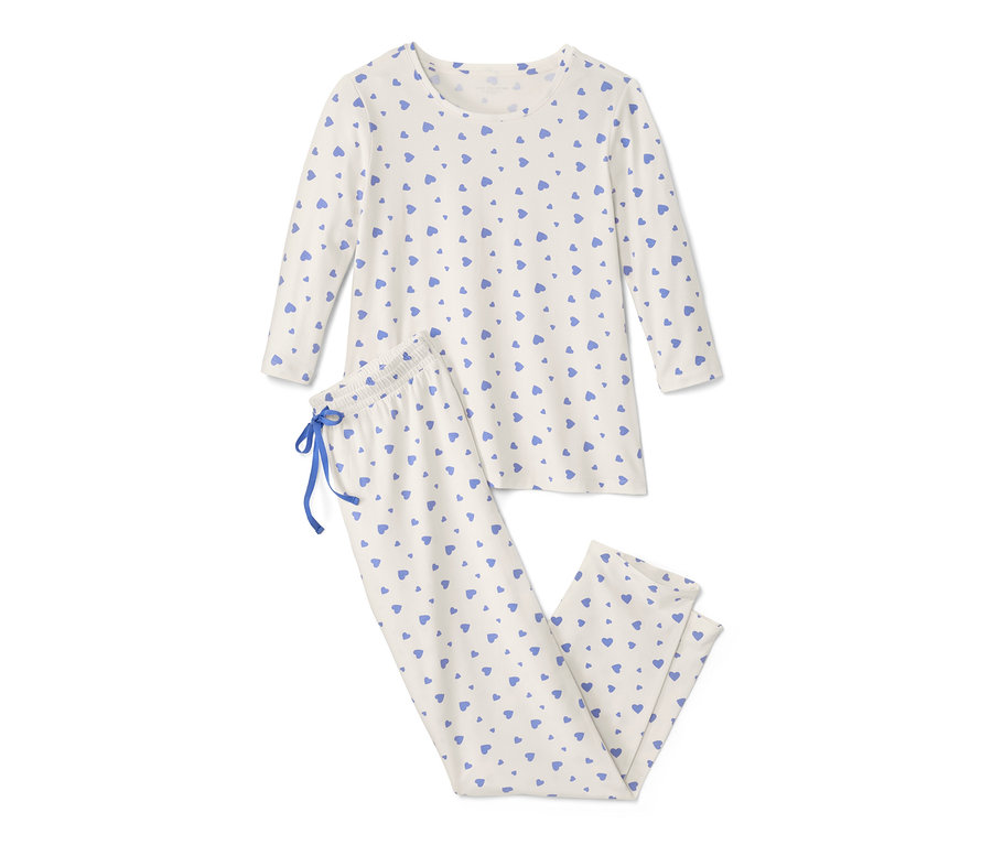 Dámské pyžamo se srdíčky.
