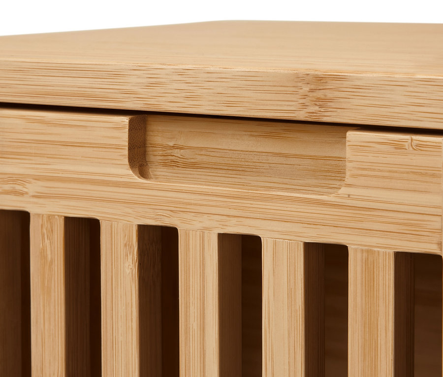 Detail bočního pohledu na odkládací skříňku.