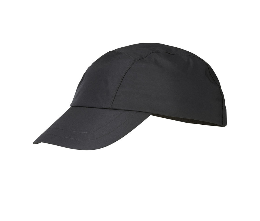 Černá kšiltovka do každého počasí.