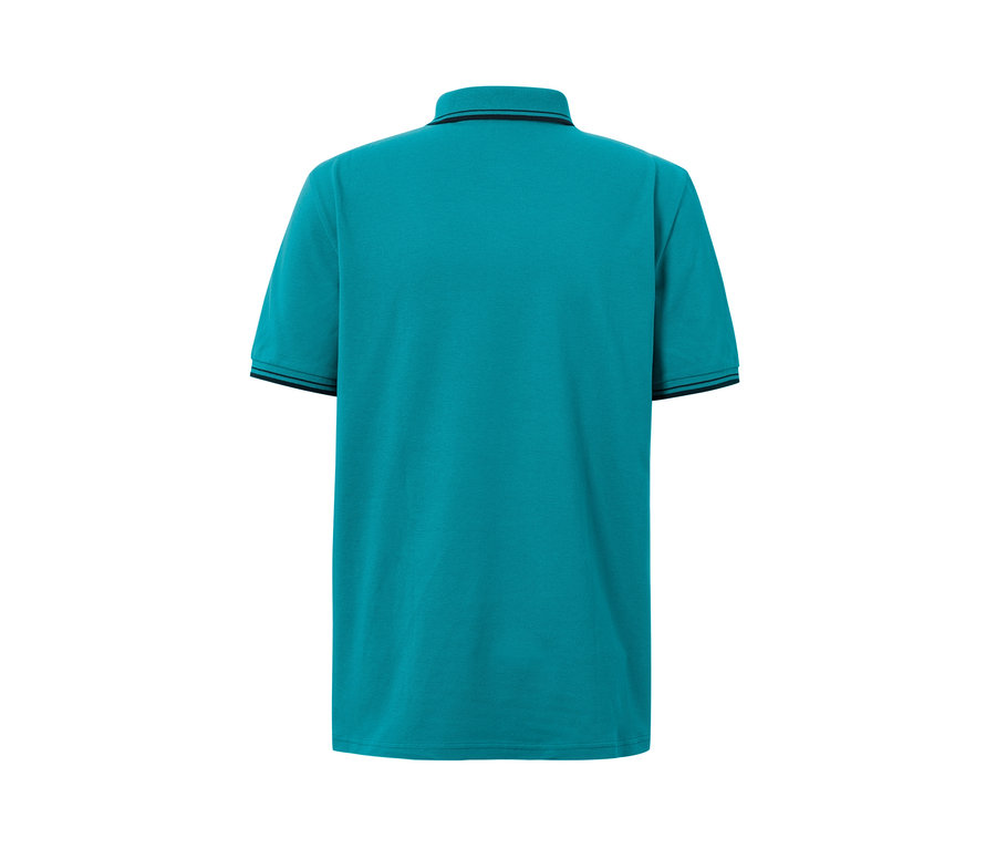 Modrozelené polo tričko z piké s černým lemováním na límci a rukávech, zobrazené zezadu.