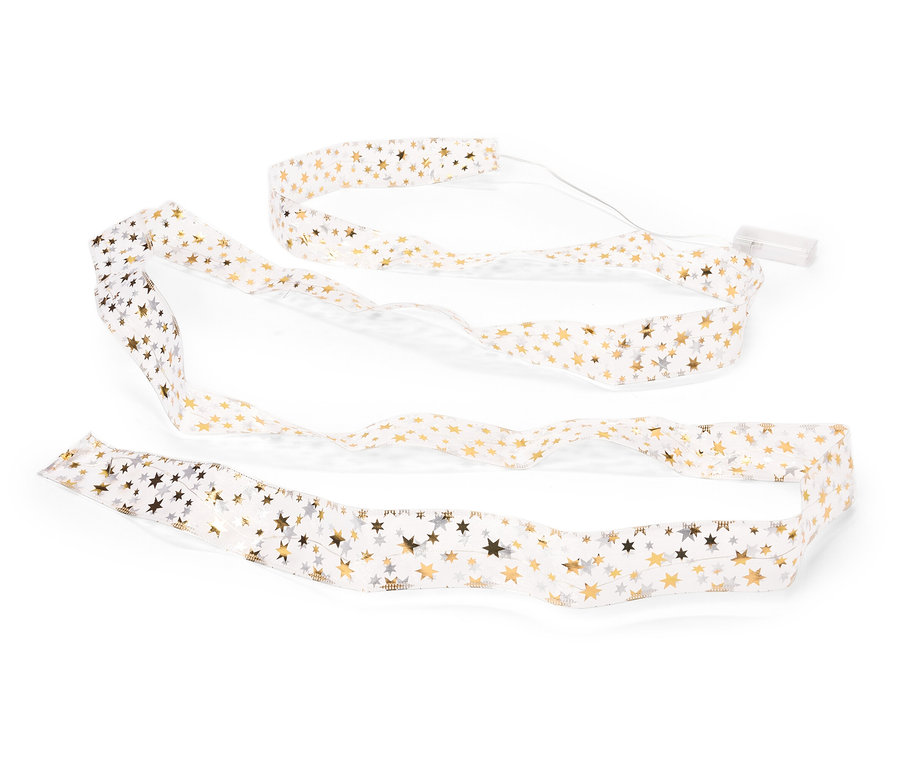 Dekorační stuha s LED světýlky na bílém pozadí.