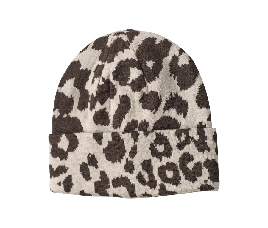 Pletená čepice Street One s béžovým a tmavě hnědým leopardím vzorem.