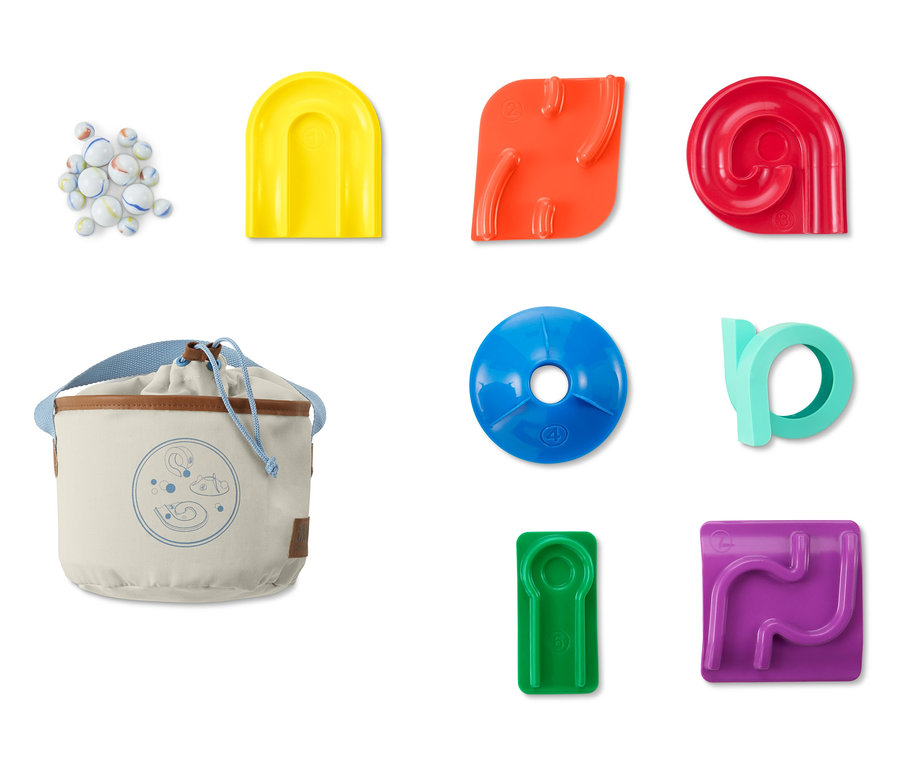 Sada Hra parkur s barevnými díly a taškou.