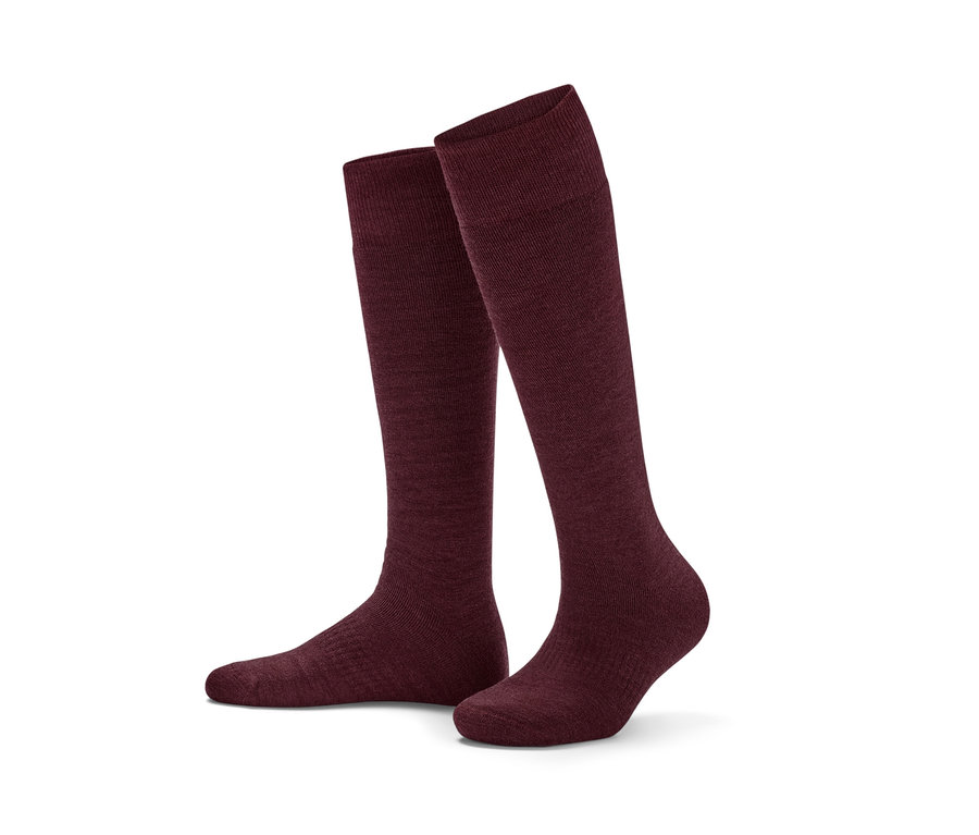 Dvě fialové merino termopodkolenky na bílém pozadí.