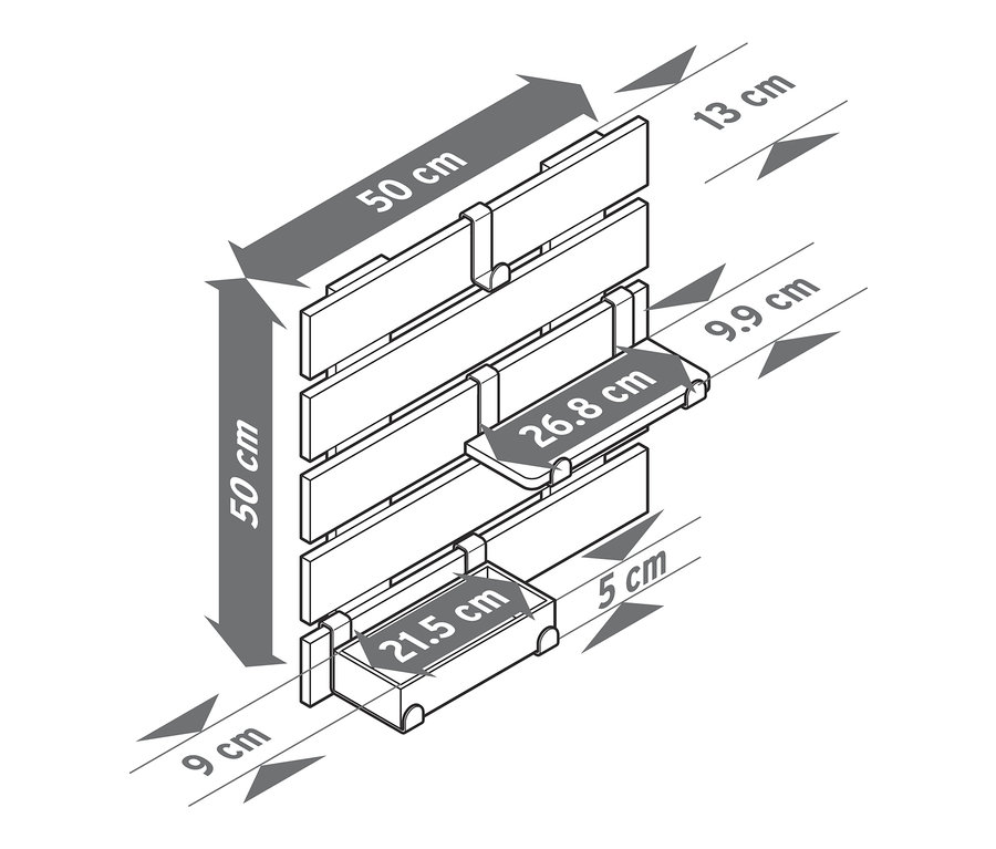 Nástěnný regál s flexibilními háčky a policí s rozměry.