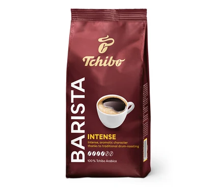 Balení mleté kávy Tchibo Barista Intense 250 g. Na obalu je obrázek šálku kávy.