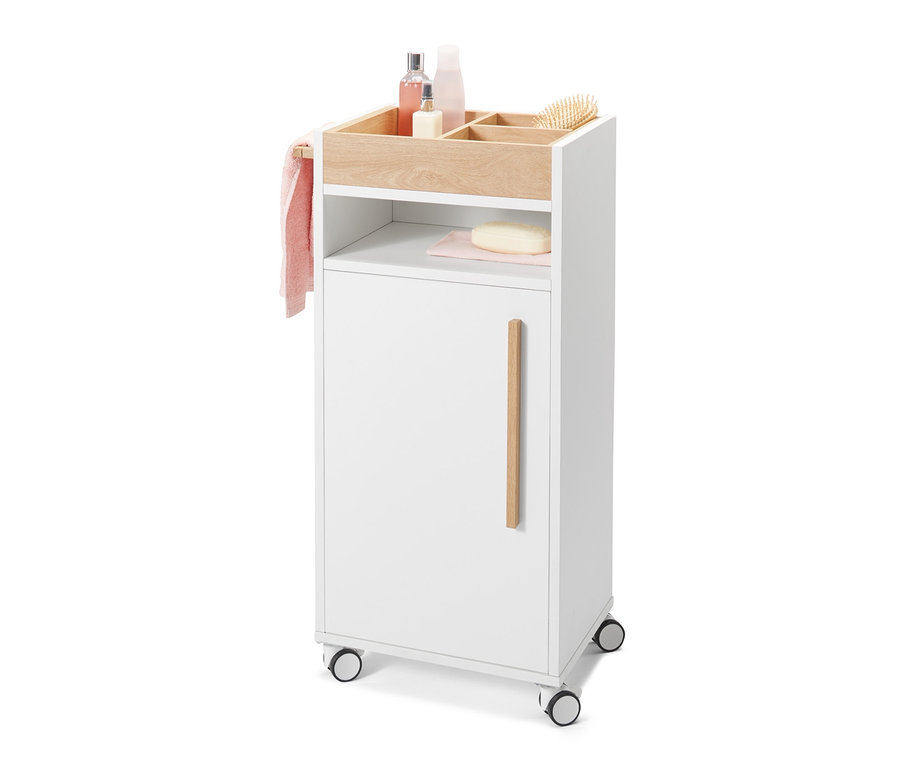 Bílý koupelnový odkládací vozík »Eklund« s kolečky, ručníkem a koupelnovými doplňky.