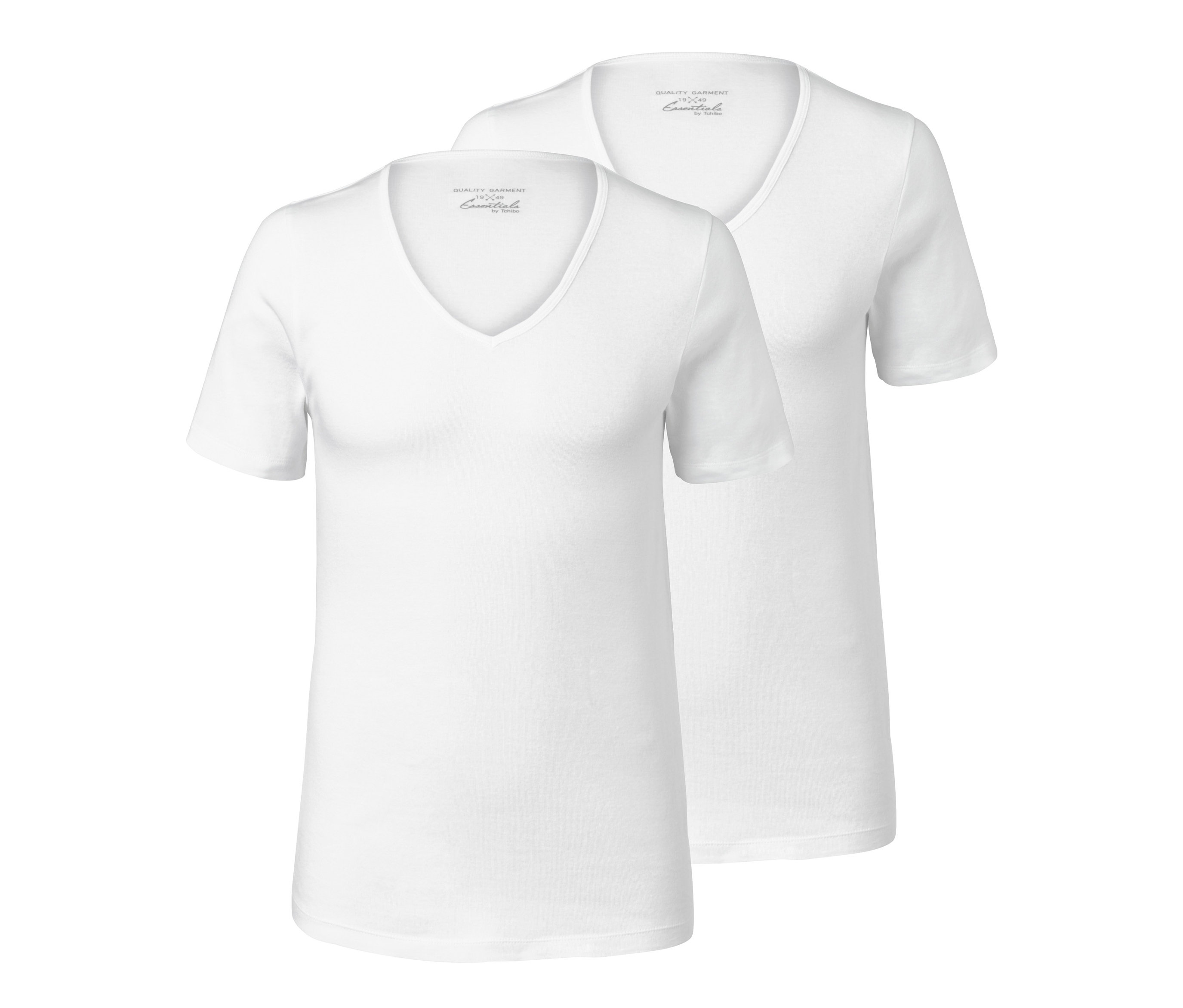 Dvě bílá spodní trička s krátkým rukávem a véčkovým výstřihem.