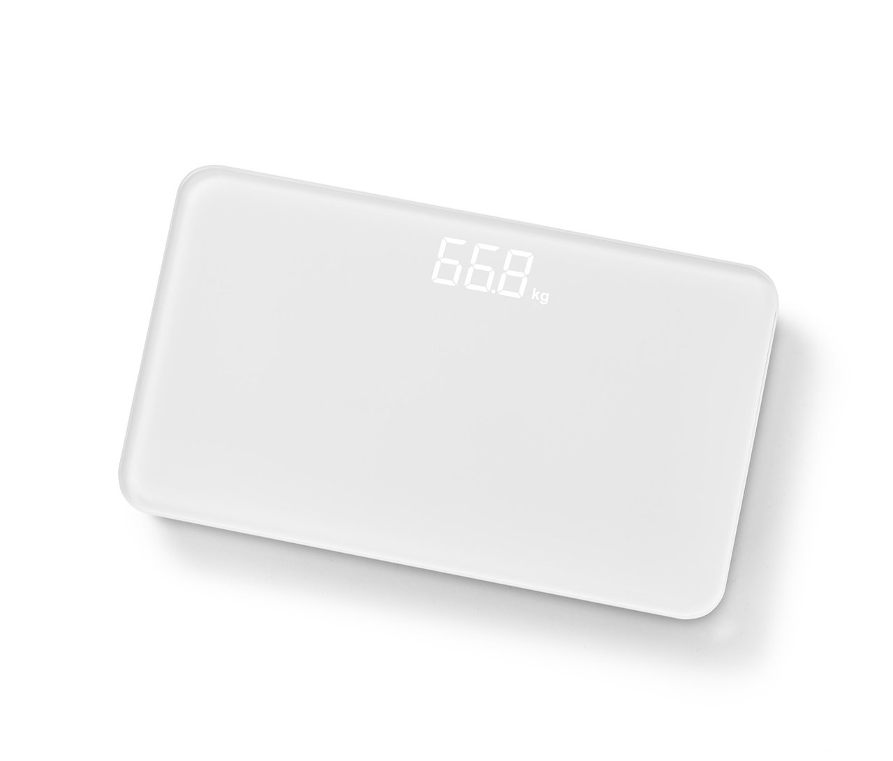 Bílá ultrakompaktní osobní váha s digitálním displejem zobrazujícím 66.8 kg.
