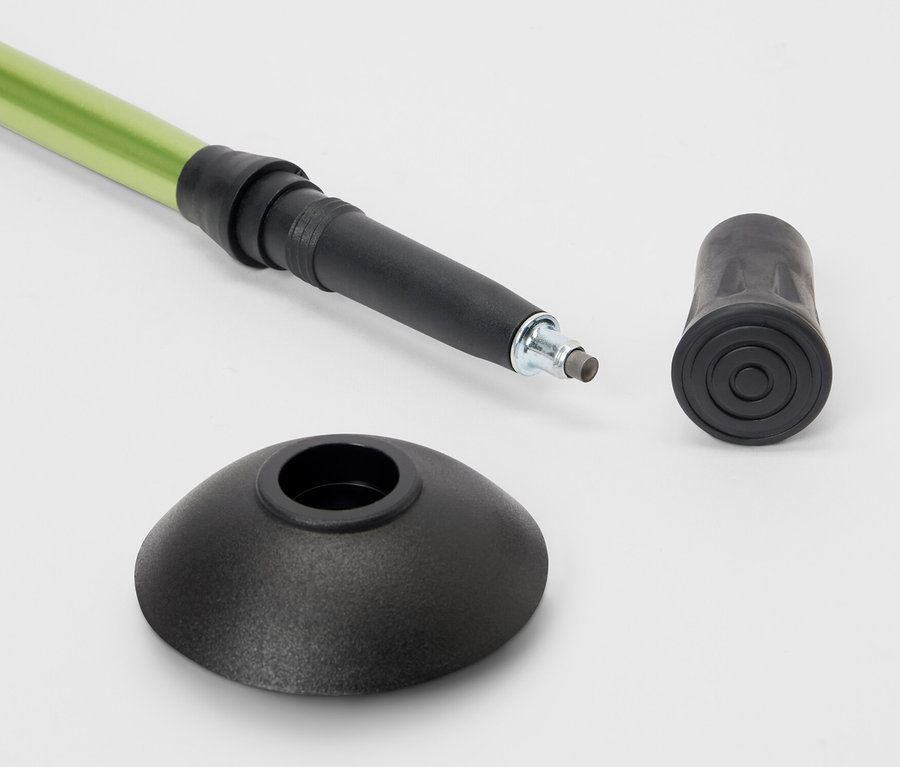 Zobrazení skládací trekingové hole a příslušenství.