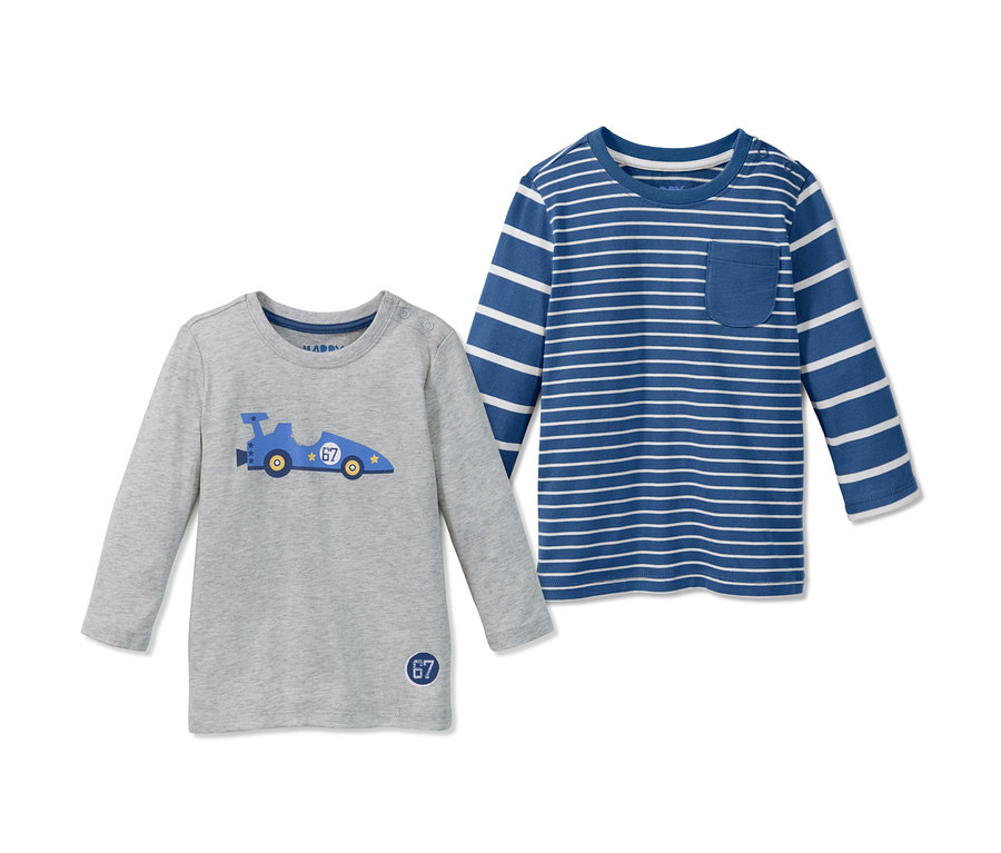 Dvě trička s dlouhým rukávem: šedé s modrým autem a modro-bílé pruhované s kapsou.
