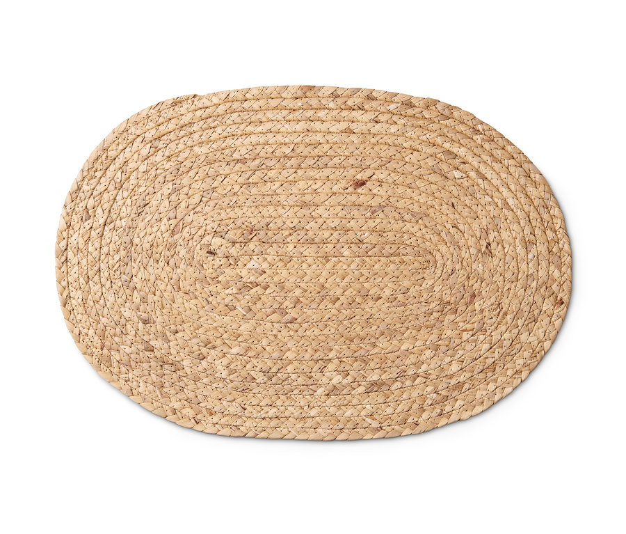 Detailní záběr na oválné prostírání, 2 ks.