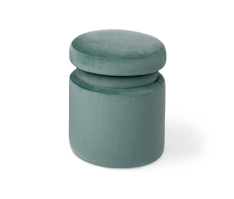 Zelená sametová taburetka s úložným prostorem.