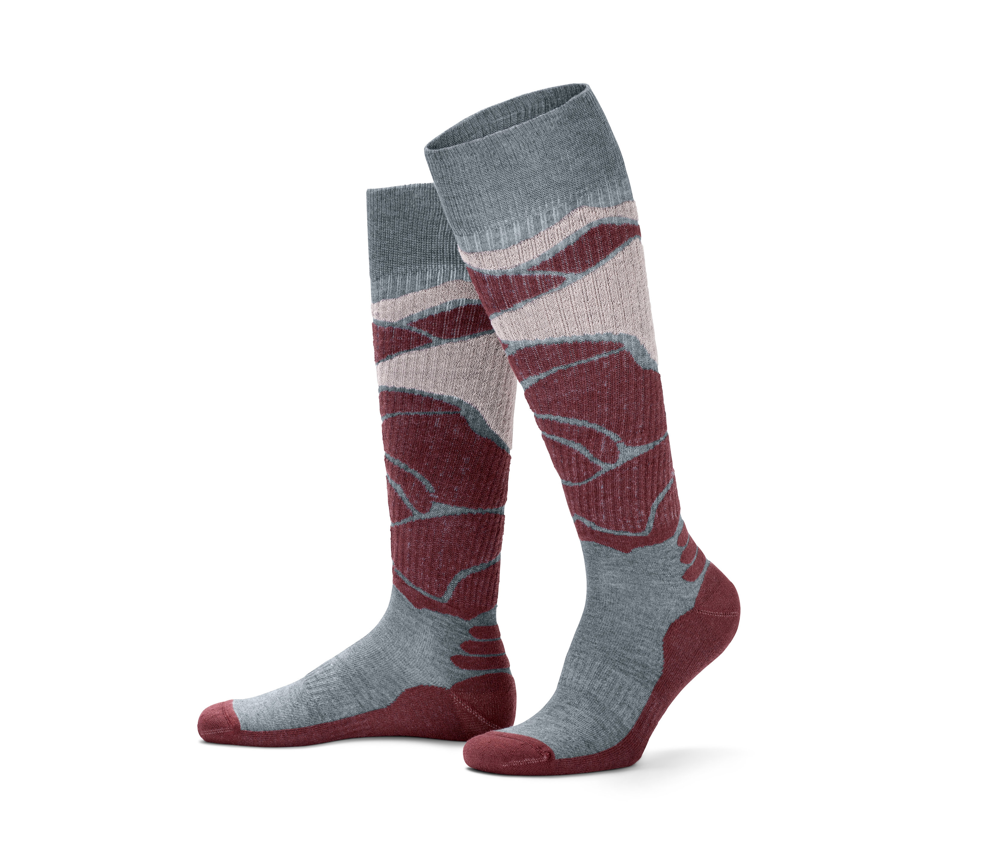 Dvojice lyžařských ponožek šedé a vínové barvy s horským motivem.
