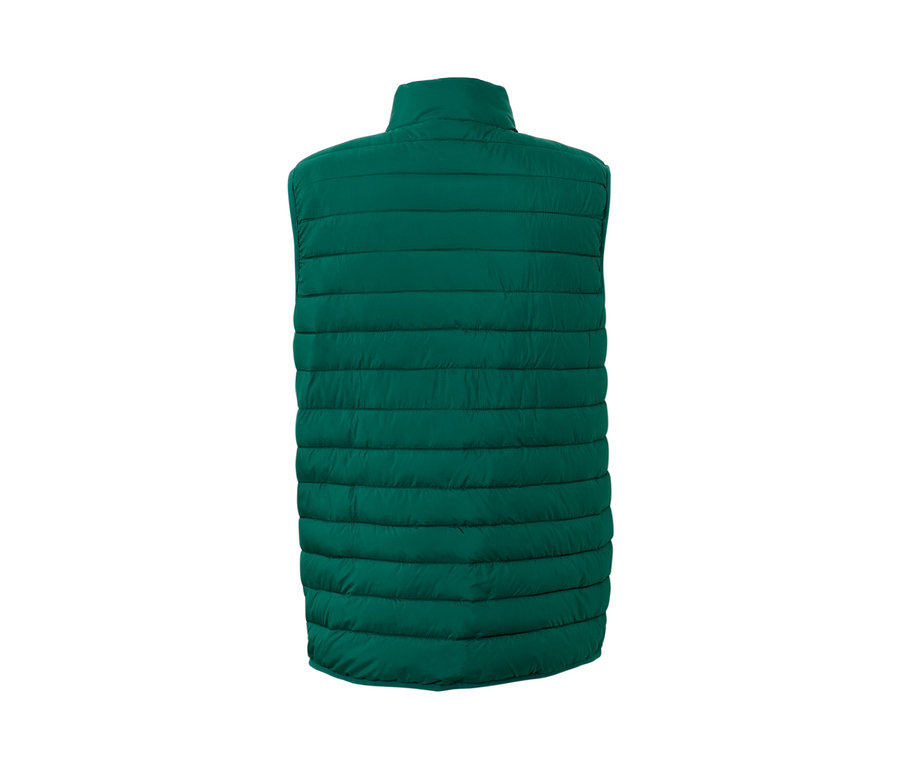 Detail zadní strany zelené skládací prošívané vesty.