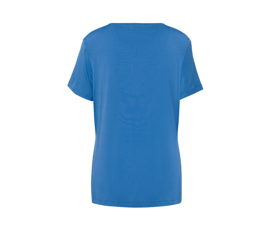 Kobaltově modré tričko s krátkým rukávem a detaily skladů.