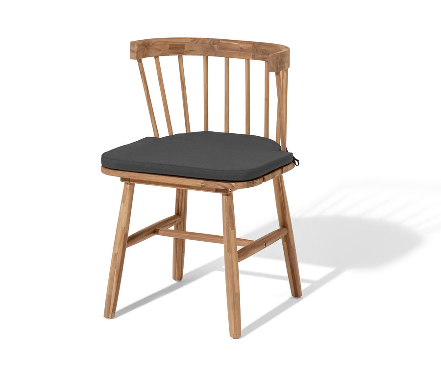 Jídelní židle se sedákem.