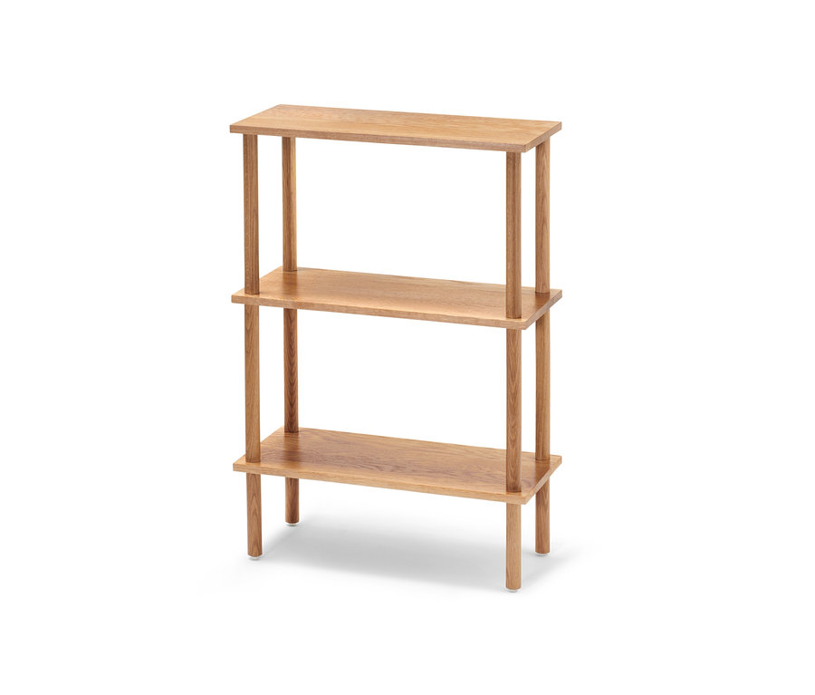 Třípatrový stojací regál.