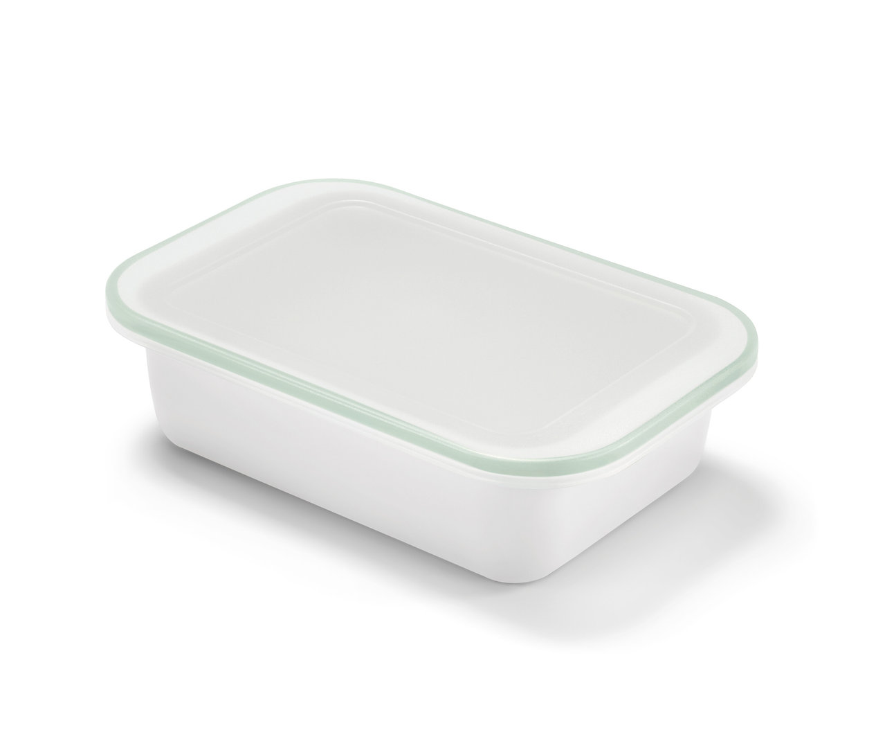 Bílá smaltovaná zapékací forma s víkem.