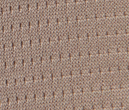 Detailní záběr na dětské sportovní tričko z dvoukusové sady.