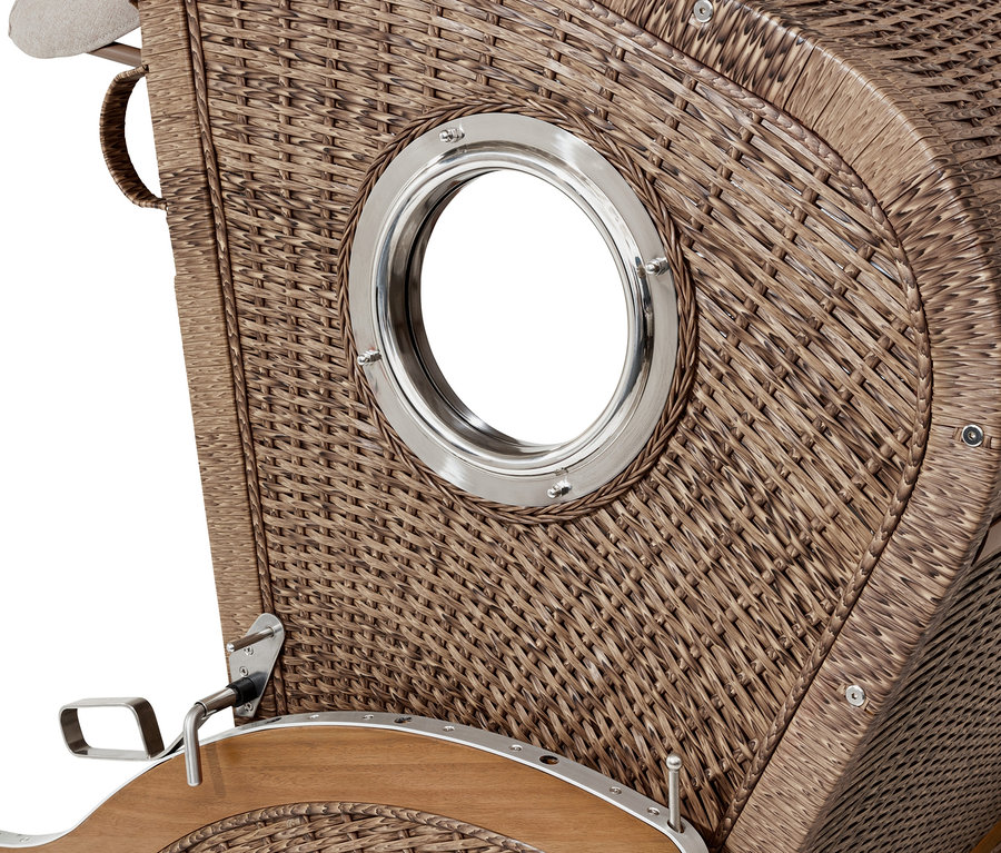 Detail prémiového plážového koše XXL se 2 vyklápěcími stolky, s kulatým oknem.