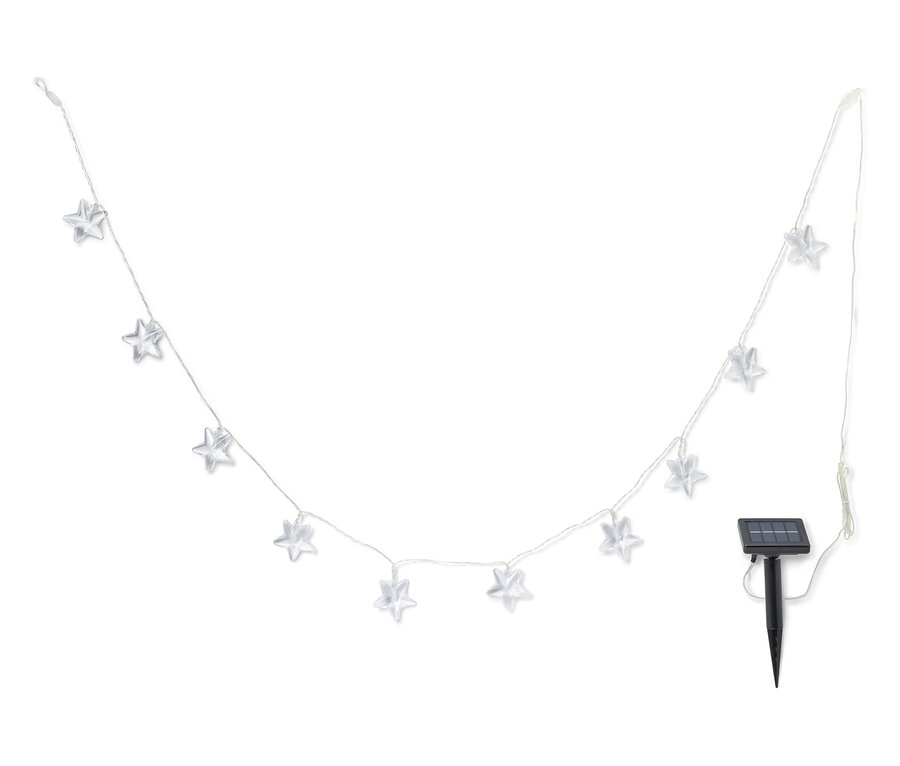 Řetěz světel ve tvaru hvězdy s malým solárním panelem pro venkovní použití.