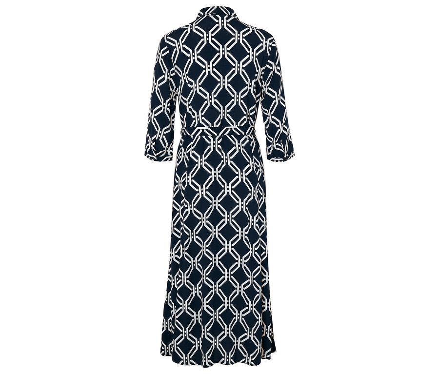 Modré maxi šaty s bílým geometrickým vzorem a tříčtvrtečními rukávy.