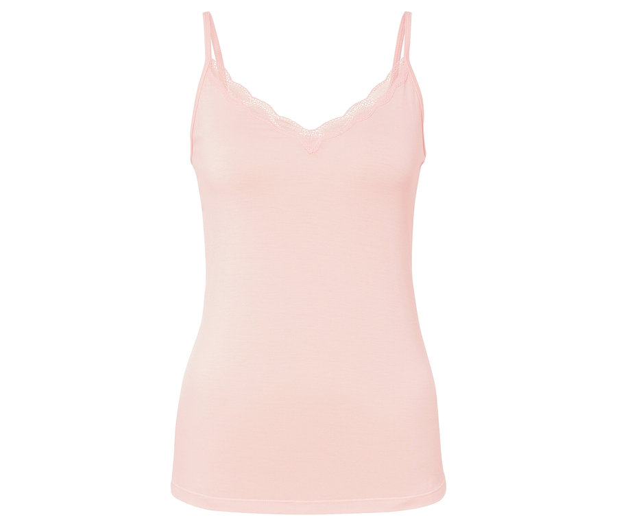 Světle růžový top s krajkou na bílém pozadí.