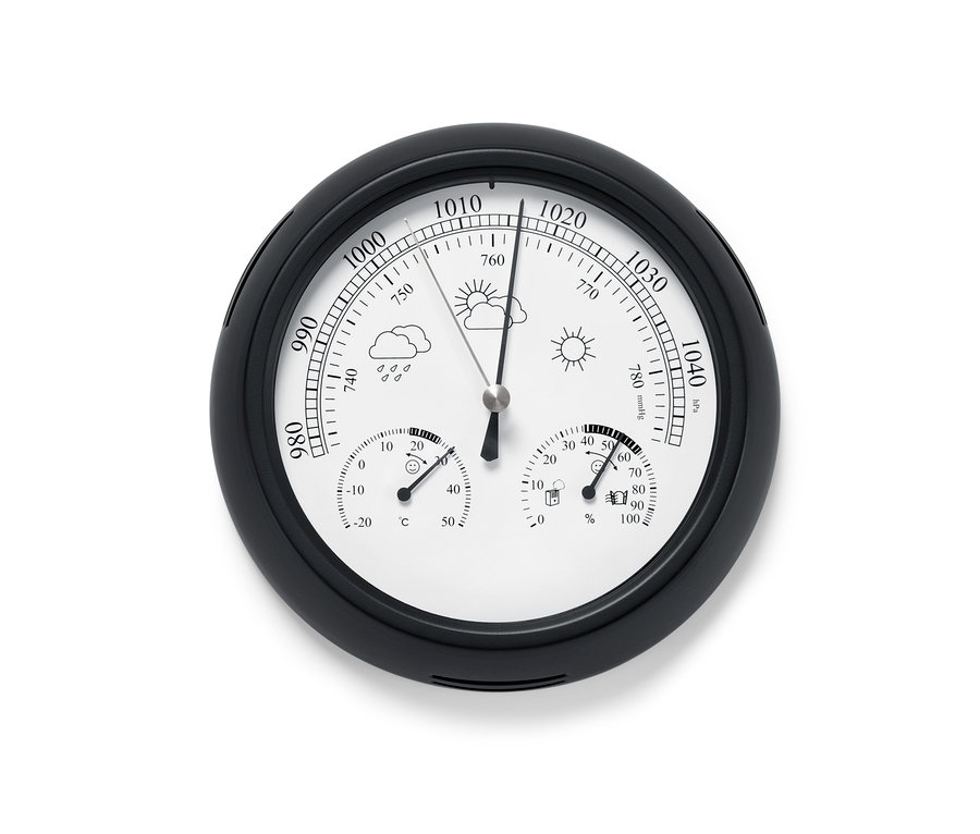 Černá analogová meteorologická stanice s ukazateli teploty, vlhkosti a tlaku.