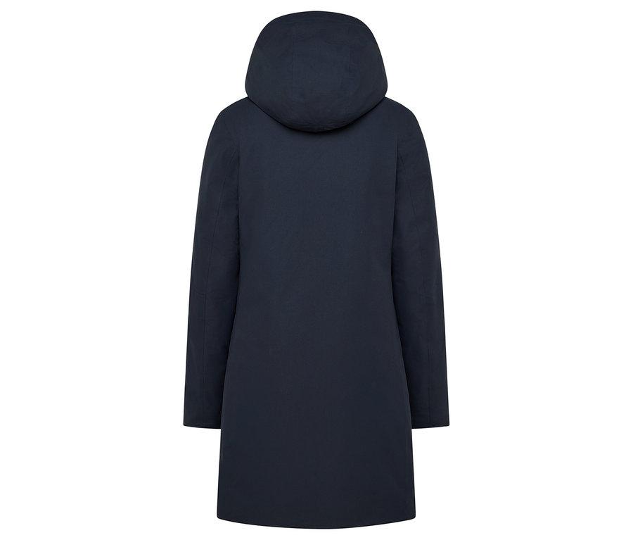 Zadní pohled na tmavě modrý kabát s kapucí.
