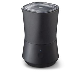 Základna a nádoba (vnější): černá<br>Nádoba (vnitřní): barva ušlechtilé oceli<br>Víko: průhledné