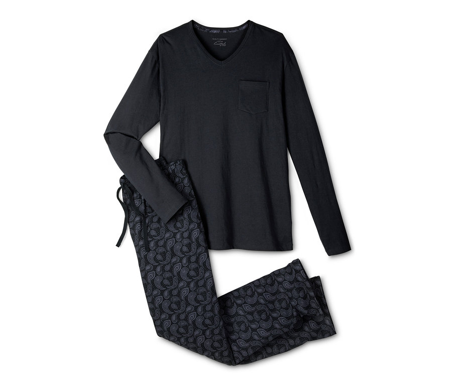 Černé pyžamo s dlouhým rukávem a kapsou na hrudi a kalhoty s paisley vzorem.