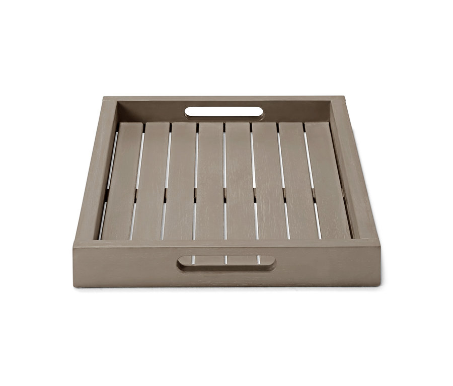 Hnědý dřevěný podnos se svislými lamelami a otvory pro úchyt.