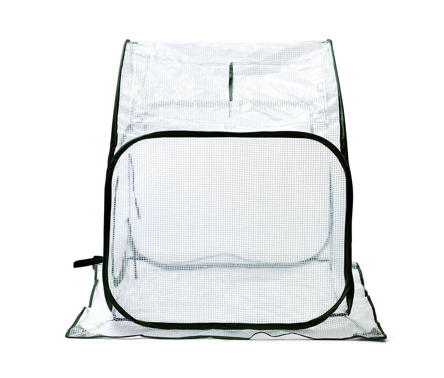 Malý samorozkládací stan na ochranu rostlin.