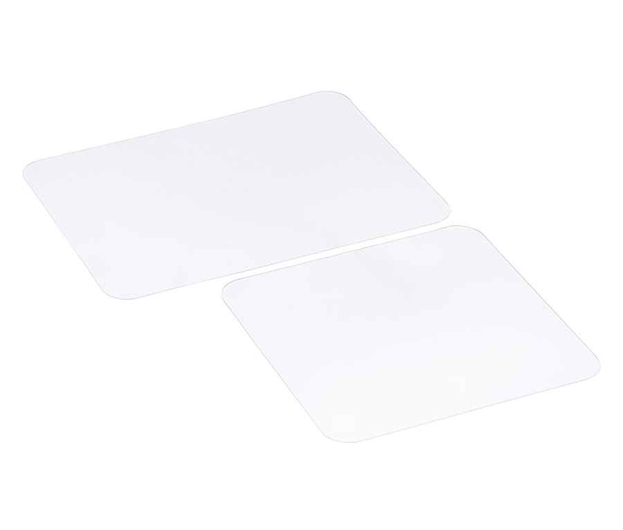 Dvě silikonové potravinové fólie.