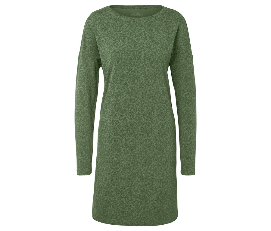 Zelené vzorované šaty s dlouhým rukávem.