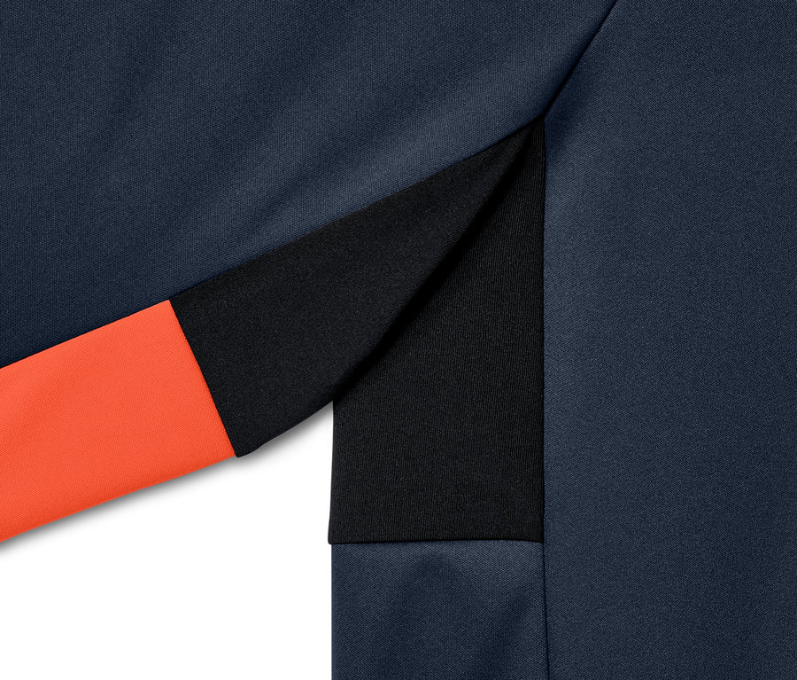 Detail cyklistické softshellové bundy.