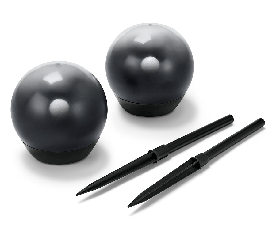 Dvě LED kulová světla a dva kolíky.