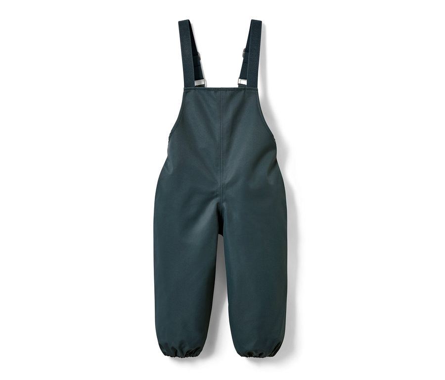 Dětské kalhoty do deště na bílém pozadí.